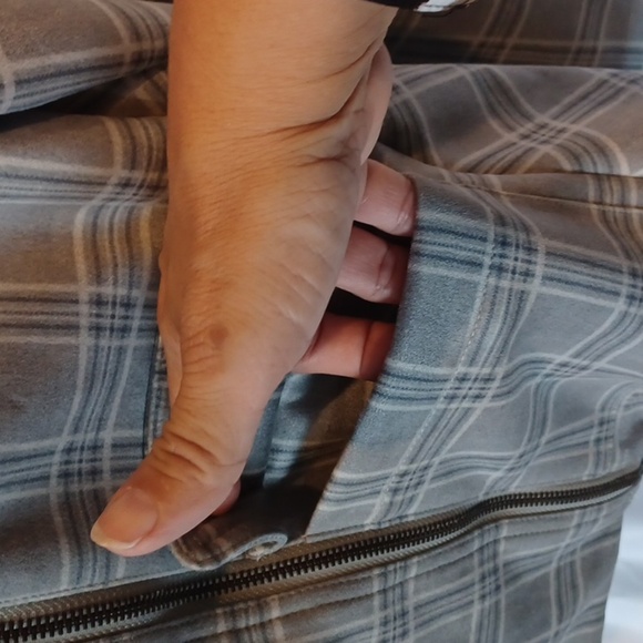 DG2 Gray Plaid Jacket by Diane Gilman - Picture 4 of 8